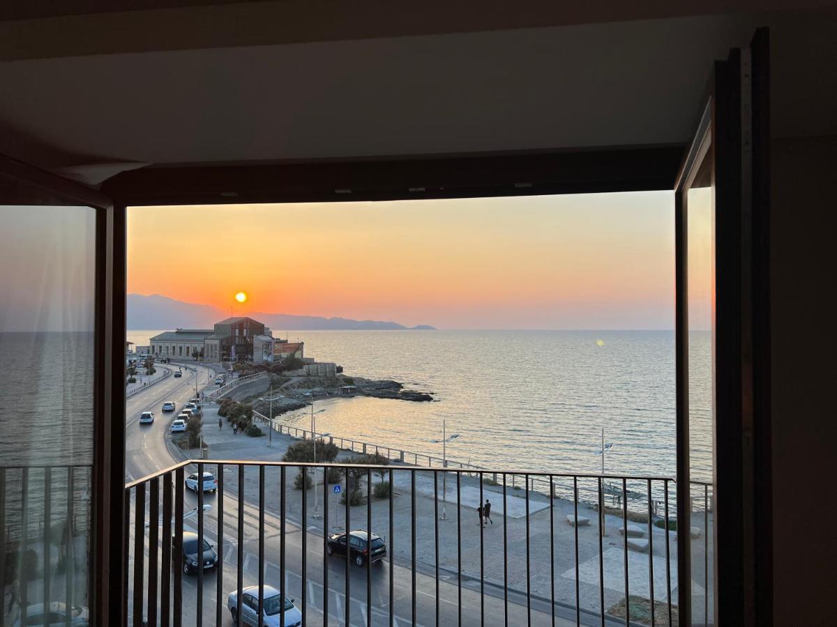 Vespera City Hotel Heraklion  Екстер'єр фото