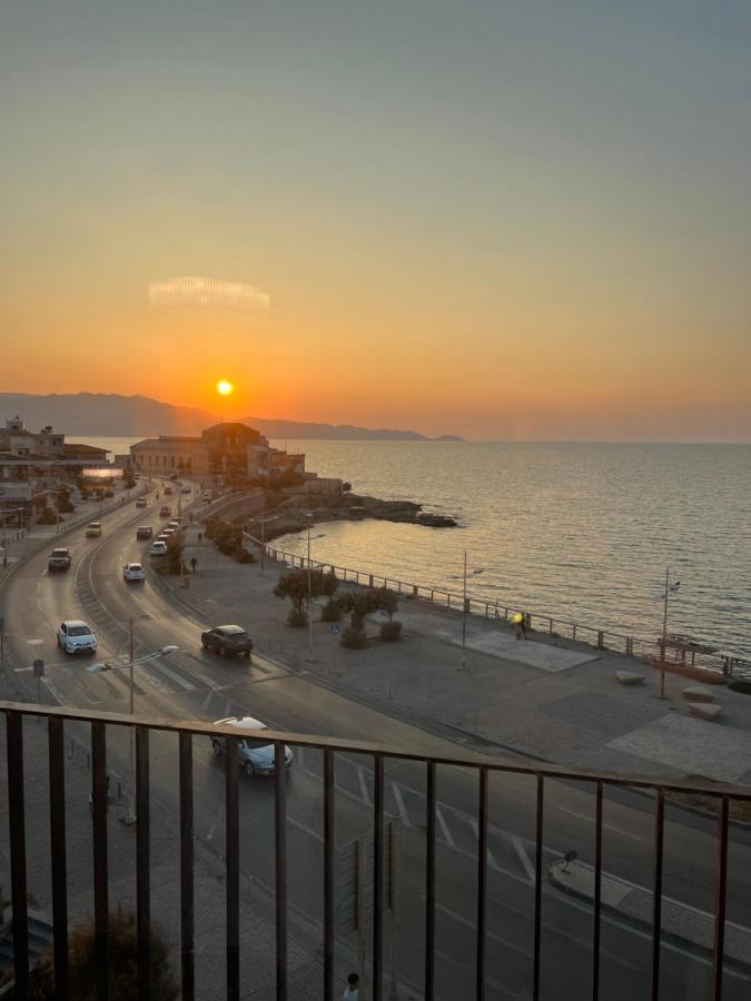 Vespera City Hotel Heraklion  Екстер'єр фото