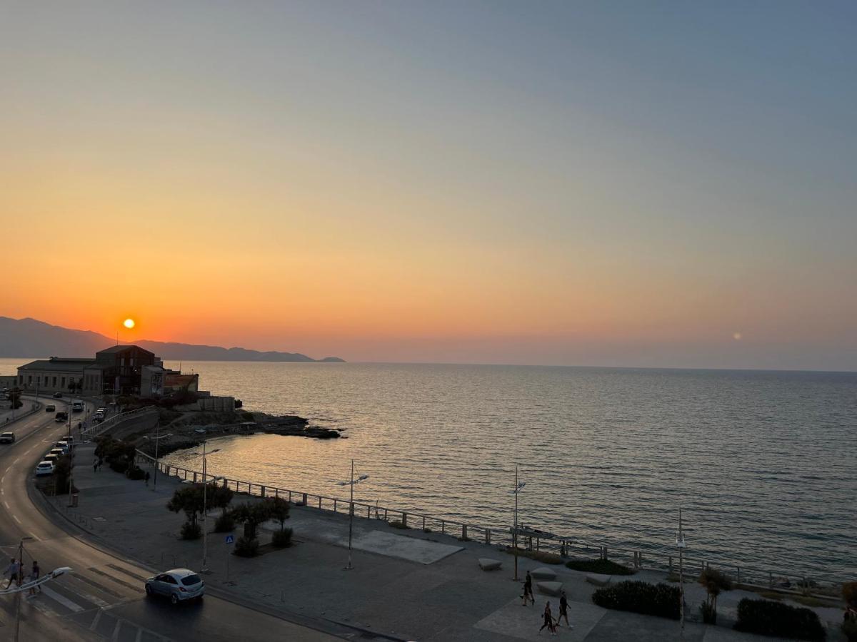 Vespera City Hotel Heraklion  Екстер'єр фото